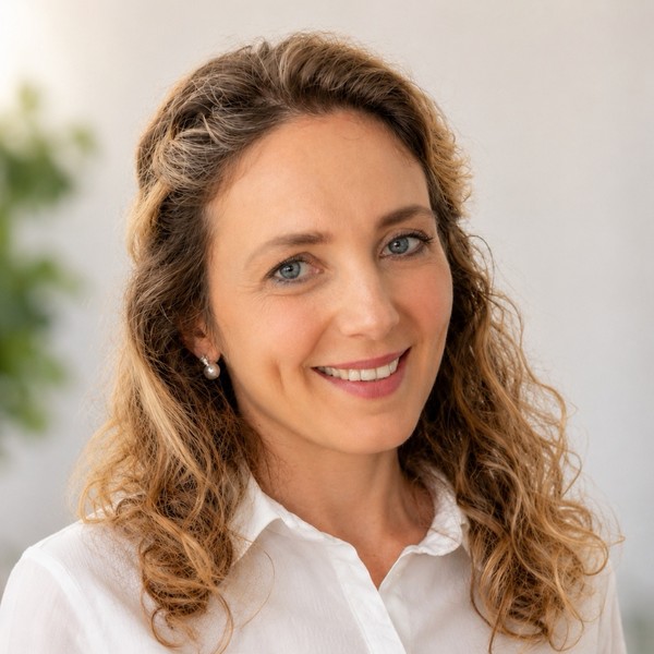 Elena Lampe